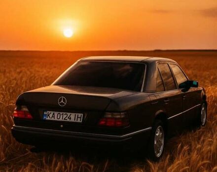 Серый Мерседес Е-Класс, объемом двигателя 3.2 л и пробегом 469 тыс. км за 6800 $, фото 1 на Automoto.ua