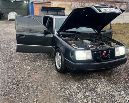 Сірий Мерседес Е-Клас, об'ємом двигуна 0 л та пробігом 353 тис. км за 3200 $, фото 1 на Automoto.ua