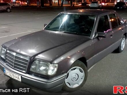 Мерседес Е-Класс 1994 в Одессе на Automoto.ua Серый Мерседес Е-Класс, объемом двигателя 2 л и пробегом 265 тыс. км за 2800 $, фото 1 на Automoto.ua