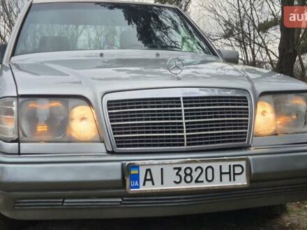 Серый Мерседес Е-Класс, объемом двигателя 2 л и пробегом 547 тыс. км за 2400 $, фото 1 на Automoto.ua