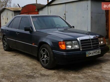Мерседес Е-Клас 1994 у Сумах на Automoto.ua Сірий Мерседес Е-Клас, об'ємом двигуна 2.5 л та пробігом 876 тис. км за 3800 $, фото 1 на Automoto.ua