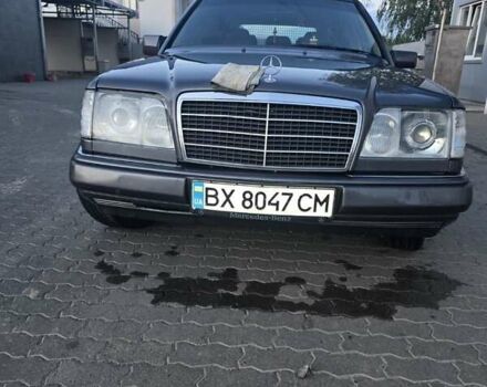 Серый Мерседес Е-Класс, объемом двигателя 2.2 л и пробегом 368 тыс. км за 4800 $, фото 1 на Automoto.ua