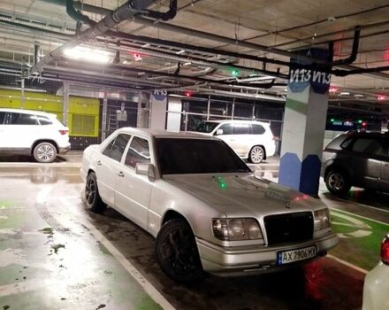 Серый Мерседес Е-Класс, объемом двигателя 2 л и пробегом 0 тыс. км за 4500 $, фото 1 на Automoto.ua