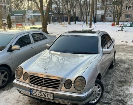 Серый Мерседес Е-Класс, объемом двигателя 2.2 л и пробегом 405 тыс. км за 4500 $, фото 1 на Automoto.ua