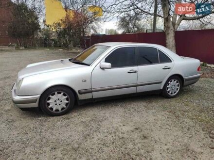 Мерседес Е-Класс 1997 в Борисполе на Automoto.ua Серый Мерседес Е-Класс, объемом двигателя 3.2 л и пробегом 657 тыс. км за 2800 $, фото 1 на Automoto.ua