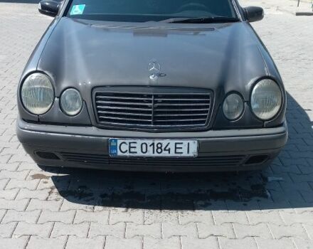 Серый Мерседес Е-Класс, объемом двигателя 2.9 л и пробегом 257 тыс. км за 2400 $, фото 1 на Automoto.ua