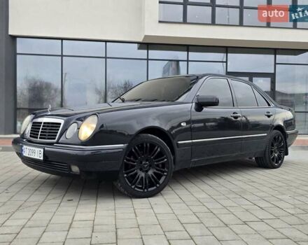 Серый Мерседес Е-Класс, объемом двигателя 2 л и пробегом 245 тыс. км за 3750 $, фото 1 на Automoto.ua