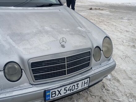 Серый Мерседес Е-Класс, объемом двигателя 2.2 л и пробегом 158 тыс. км за 2850 $, фото 1 на Automoto.ua