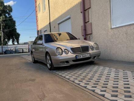 Мерседес Е-Класс 1998 в Киеве на Automoto.ua Серый Мерседес Е-Класс, объемом двигателя 3 л и пробегом 227 тыс. км за 4900 $, фото 1 на Automoto.ua
