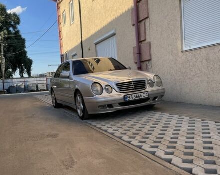 Мерседес Е-Класс 1998 в Киеве на Automoto.ua Серый Мерседес Е-Класс, объемом двигателя 3 л и пробегом 227 тыс. км за 4900 $, фото 1 на Automoto.ua