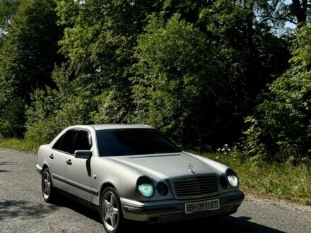 Мерседес Е-Класс 1998 в Жмеренке на Automoto.ua Серый Мерседес Е-Класс, объемом двигателя 2.9 л и пробегом 400 тыс. км за 2700 $, фото 1 на Automoto.ua