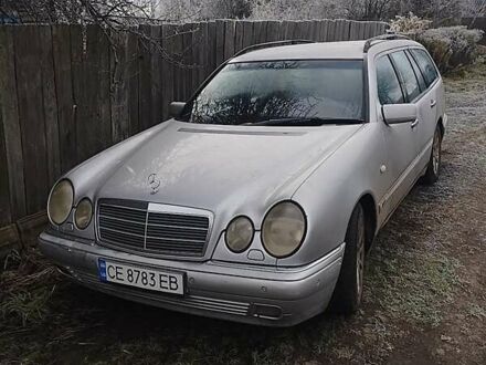 Серый Мерседес Е-Класс, объемом двигателя 2.4 л и пробегом 323 тыс. км за 3000 $, фото 1 на Automoto.ua