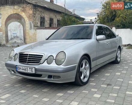 Мерседес Е-Клас 1999 у Белгород-Днестровском на Automoto.ua Сірий Мерседес Е-Клас, об'ємом двигуна 2.1 л та пробігом 450 тис. км за 5100 $, фото 1 на Automoto.ua