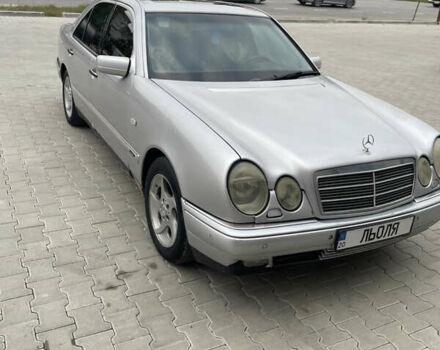 Мерседес Е-Класс 1999 в Тернополе на Automoto.ua Серый Мерседес Е-Класс, объемом двигателя 2.8 л и пробегом 290 тыс. км за 2900 $, фото 1 на Automoto.ua
