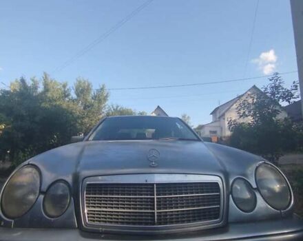 Сірий Мерседес Е-Клас, об'ємом двигуна 2.16 л та пробігом 582 тис. км за 2700 $, фото 1 на Automoto.ua