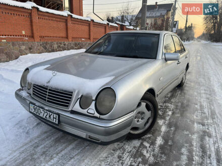 Сірий Мерседес Е-Клас, об'ємом двигуна 2.8 л та пробігом 350 тис. км за 2700 $, фото 1 на Automoto.ua