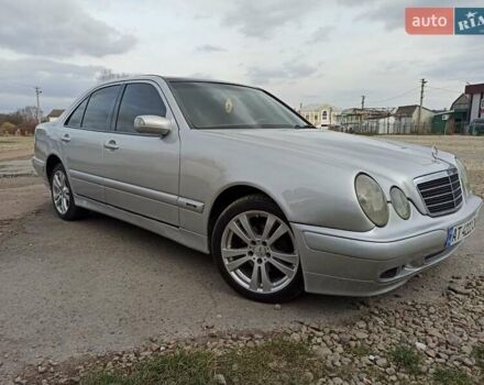 Серый Мерседес Е-Класс, объемом двигателя 2.15 л и пробегом 411 тыс. км за 3700 $, фото 1 на Automoto.ua