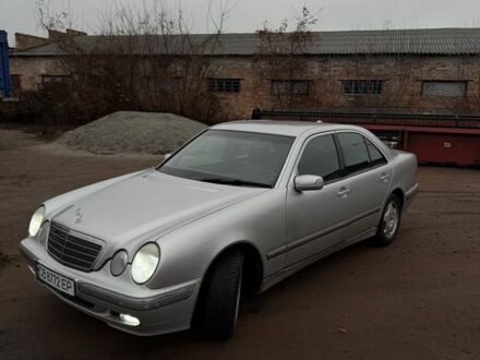 Сірий Мерседес Е-Клас, об'ємом двигуна 2.7 л та пробігом 280 тис. км за 5999 $, фото 1 на Automoto.ua