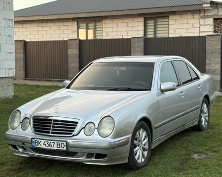 Серый Мерседес Е-Класс, объемом двигателя 2.7 л и пробегом 420 тыс. км за 4500 $, фото 1 на Automoto.ua