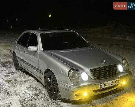 Сірий Мерседес Е-Клас, об'ємом двигуна 3.2 л та пробігом 490 тис. км за 4100 $, фото 1 на Automoto.ua