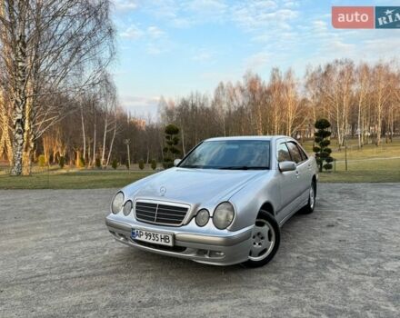 Серый Мерседес Е-Класс, объемом двигателя 2.2 л и пробегом 430 тыс. км за 3500 $, фото 1 на Automoto.ua