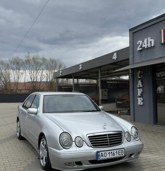 Серый Мерседес Е-Класс, объемом двигателя 3.2 л и пробегом 400 тыс. км за 5800 $, фото 1 на Automoto.ua