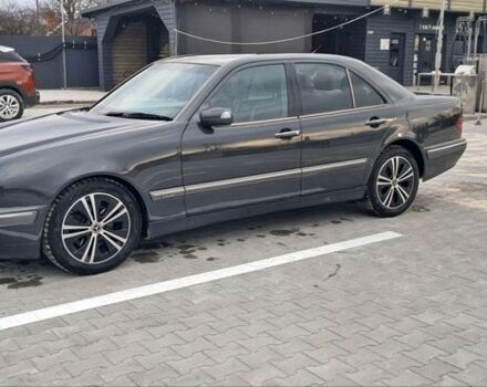 Сірий Мерседес Е-Клас, об'ємом двигуна 2.69 л та пробігом 520 тис. км за 5600 $, фото 1 на Automoto.ua