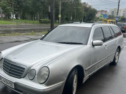 Мерседес Е-Класс 2000 в Луцке на Automoto.ua Серый Мерседес Е-Класс, объемом двигателя 3.2 л и пробегом 285 тыс. км за 3300 $, фото 1 на Automoto.ua