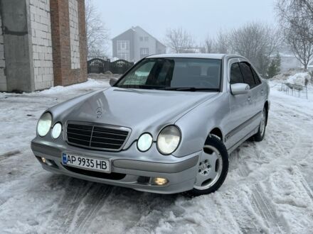 Серый Мерседес Е-Класс, объемом двигателя 2.2 л и пробегом 400 тыс. км за 3700 $, фото 1 на Automoto.ua