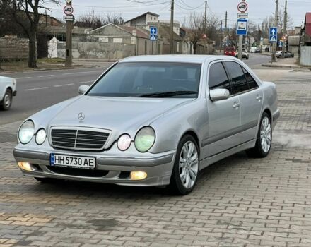 Серый Мерседес Е-Класс, объемом двигателя 2.4 л и пробегом 397 тыс. км за 4100 $, фото 1 на Automoto.ua