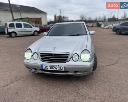 Серый Мерседес Е-Класс, объемом двигателя 2.8 л и пробегом 495 тыс. км за 3900 $, фото 1 на Automoto.ua