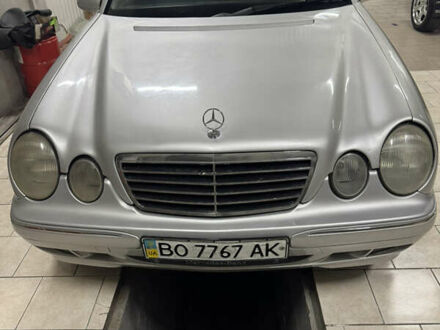 Серый Мерседес Е-Класс, объемом двигателя 2.2 л и пробегом 320 тыс. км за 4400 $, фото 1 на Automoto.ua