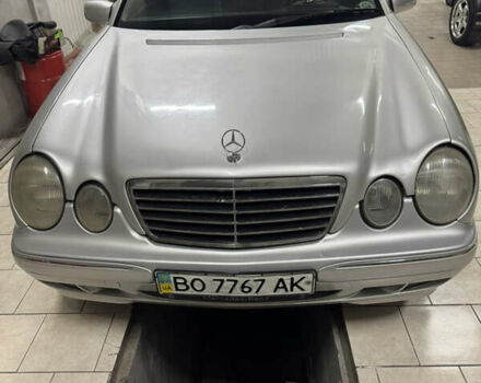 Сірий Мерседес Е-Клас, об'ємом двигуна 2.2 л та пробігом 320 тис. км за 4400 $, фото 1 на Automoto.ua