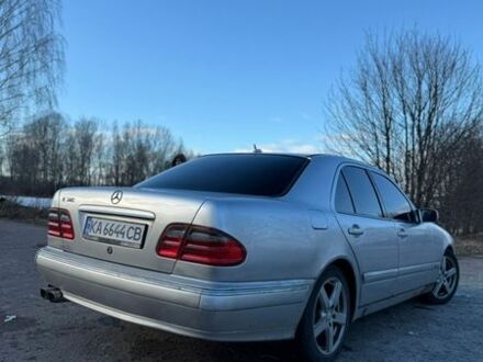 Серый Мерседес Е-Класс, объемом двигателя 3.2 л и пробегом 432 тыс. км за 4600 $, фото 1 на Automoto.ua