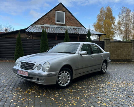 Сірий Мерседес Е-Клас, об'ємом двигуна 2 л та пробігом 88 тис. км за 10500 $, фото 1 на Automoto.ua