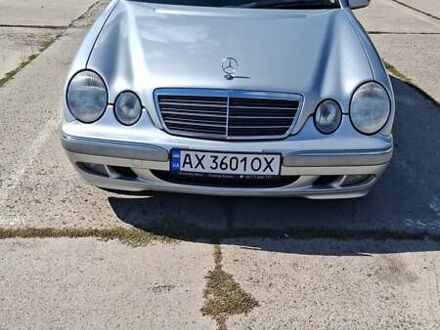 Серый Мерседес Е-Класс, объемом двигателя 2 л и пробегом 170 тыс. км за 7700 $, фото 1 на Automoto.ua