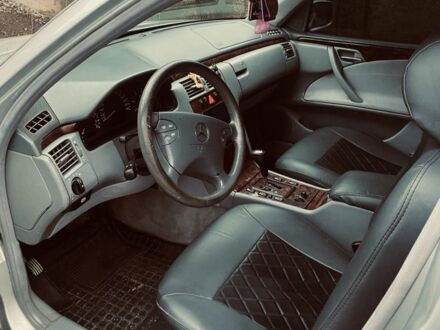 Сірий Мерседес Е-Клас, об'ємом двигуна 2.7 л та пробігом 500 тис. км за 4700 $, фото 1 на Automoto.ua