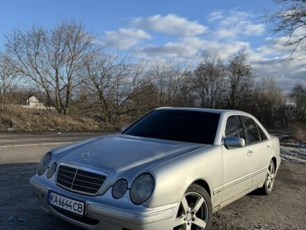 Серый Мерседес Е-Класс, объемом двигателя 3.2 л и пробегом 432 тыс. км за 4600 $, фото 1 на Automoto.ua