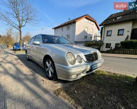 Серый Мерседес Е-Класс, объемом двигателя 2 л и пробегом 408 тыс. км за 5221 $, фото 1 на Automoto.ua