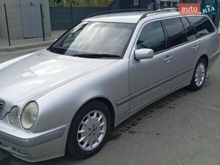 Серый Мерседес Е-Класс, объемом двигателя 3.2 л и пробегом 495 тыс. км за 4500 $, фото 1 на Automoto.ua