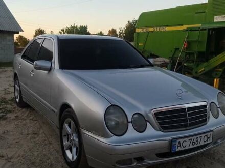 Мерседес Е-Класс 2000 в Камень-Каширский на Automoto.ua Серый Мерседес Е-Класс, объемом двигателя 3.2 л и пробегом 350 тыс. км за 3500 $, фото 1 на Automoto.ua