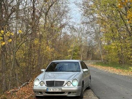 Серый Мерседес Е-Класс, объемом двигателя 3.22 л и пробегом 577 тыс. км за 4000 $, фото 1 на Automoto.ua