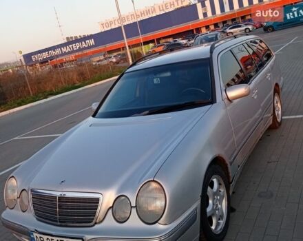 Серый Мерседес Е-Класс, объемом двигателя 2 л и пробегом 370 тыс. км за 2700 $, фото 1 на Automoto.ua