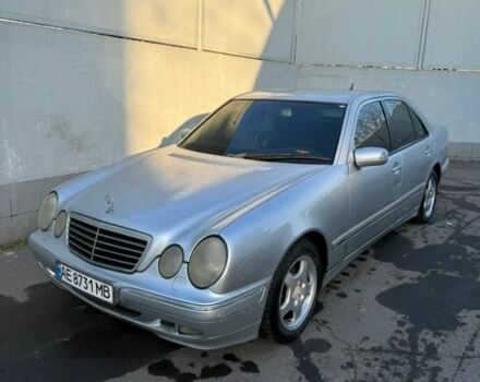 Серый Мерседес Е-Класс, объемом двигателя 3.2 л и пробегом 487 тыс. км за 4700 $, фото 1 на Automoto.ua