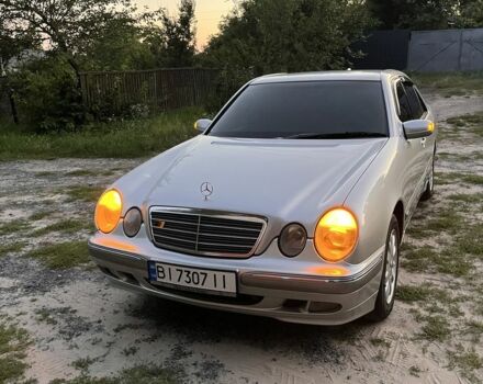 Сірий Мерседес Е-Клас, об'ємом двигуна 2 л та пробігом 293 тис. км за 6495 $, фото 1 на Automoto.ua