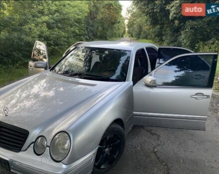 Серый Мерседес Е-Класс, объемом двигателя 2.2 л и пробегом 425 тыс. км за 5450 $, фото 1 на Automoto.ua