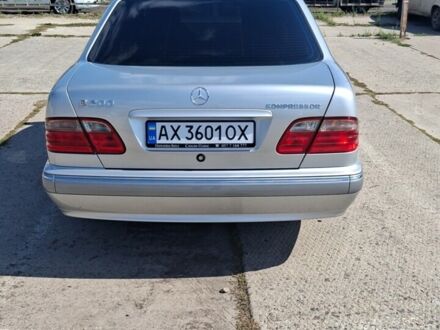 Серый Мерседес Е-Класс, объемом двигателя 2 л и пробегом 170 тыс. км за 7700 $, фото 1 на Automoto.ua