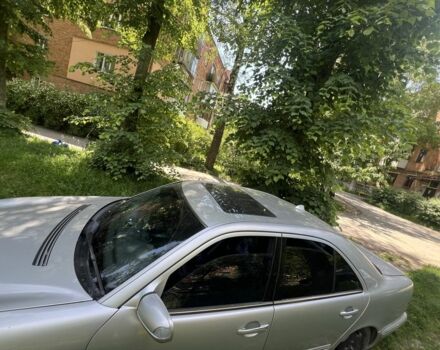 Сірий Мерседес Е-Клас, об'ємом двигуна 2.4 л та пробігом 340 тис. км за 2500 $, фото 1 на Automoto.ua