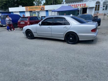 Сірий Мерседес Е-Клас, об'ємом двигуна 4.3 л та пробігом 380 тис. км за 4500 $, фото 1 на Automoto.ua