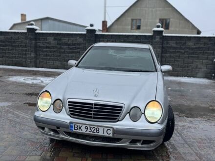 Сірий Мерседес Е-Клас, об'ємом двигуна 2.7 л та пробігом 352 тис. км за 3200 $, фото 1 на Automoto.ua